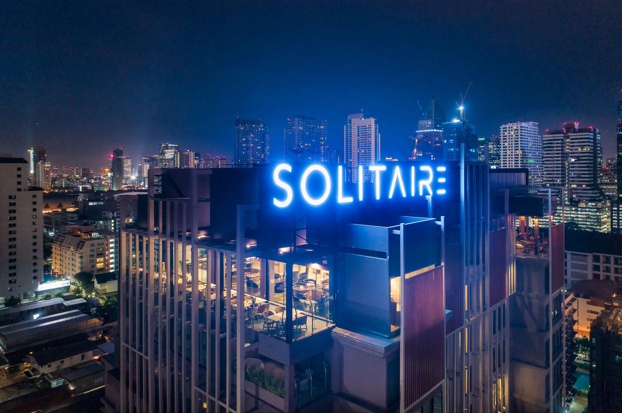 Solitaire Club Sky 曼谷 外观 照片